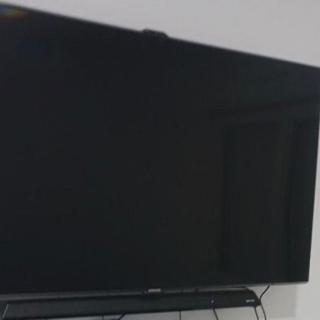 Studio Agreable Proche Gare Appartement Melun Buitenkant foto